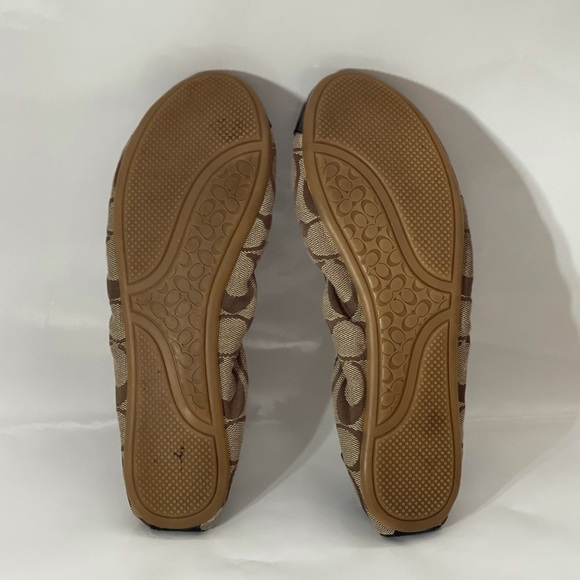Coach Brown and Black Flats - Picture 4 of 6